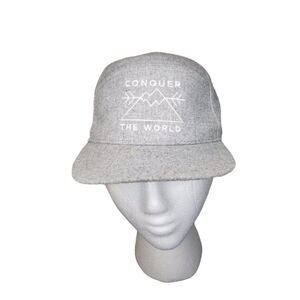 Old‎ Navy Conquer the world hat fitted sz medium Gray And White